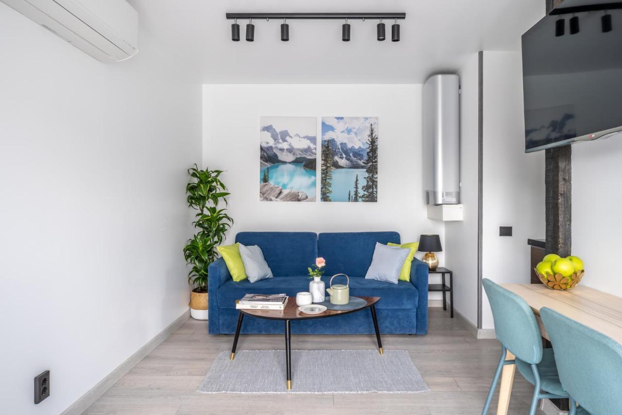 Family Garden House With Free Private Parking & Playground Villa Riga Bagian luar foto