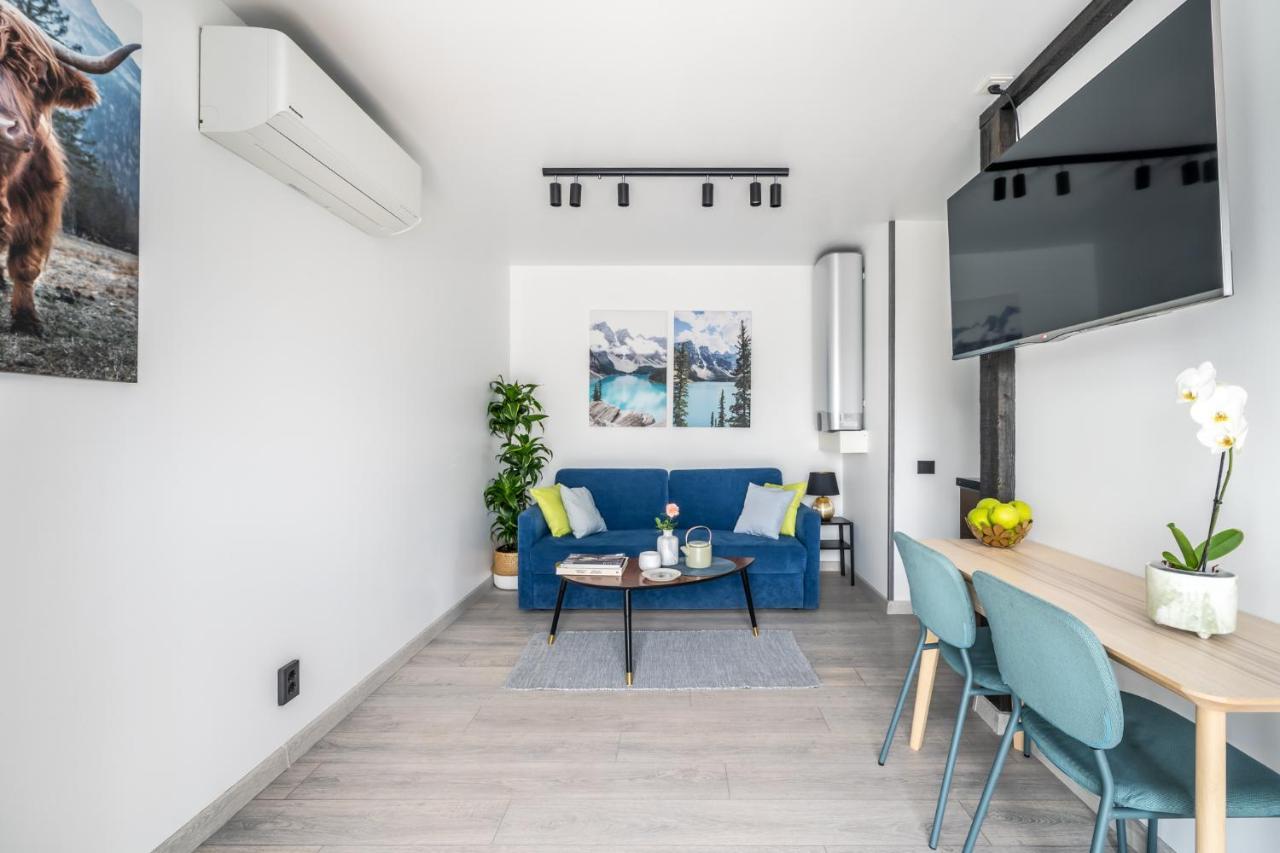 Family Garden House With Free Private Parking & Playground Villa Riga Bagian luar foto