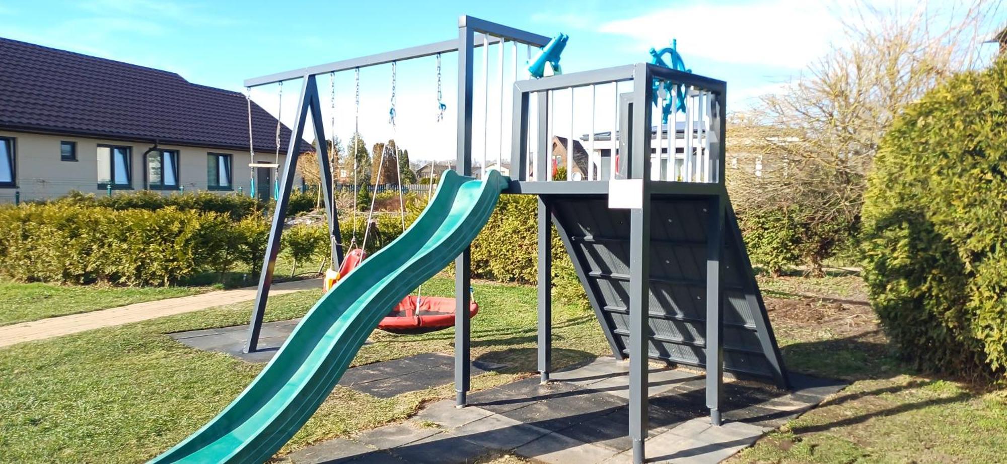 Family Garden House With Free Private Parking & Playground Villa Riga Bagian luar foto